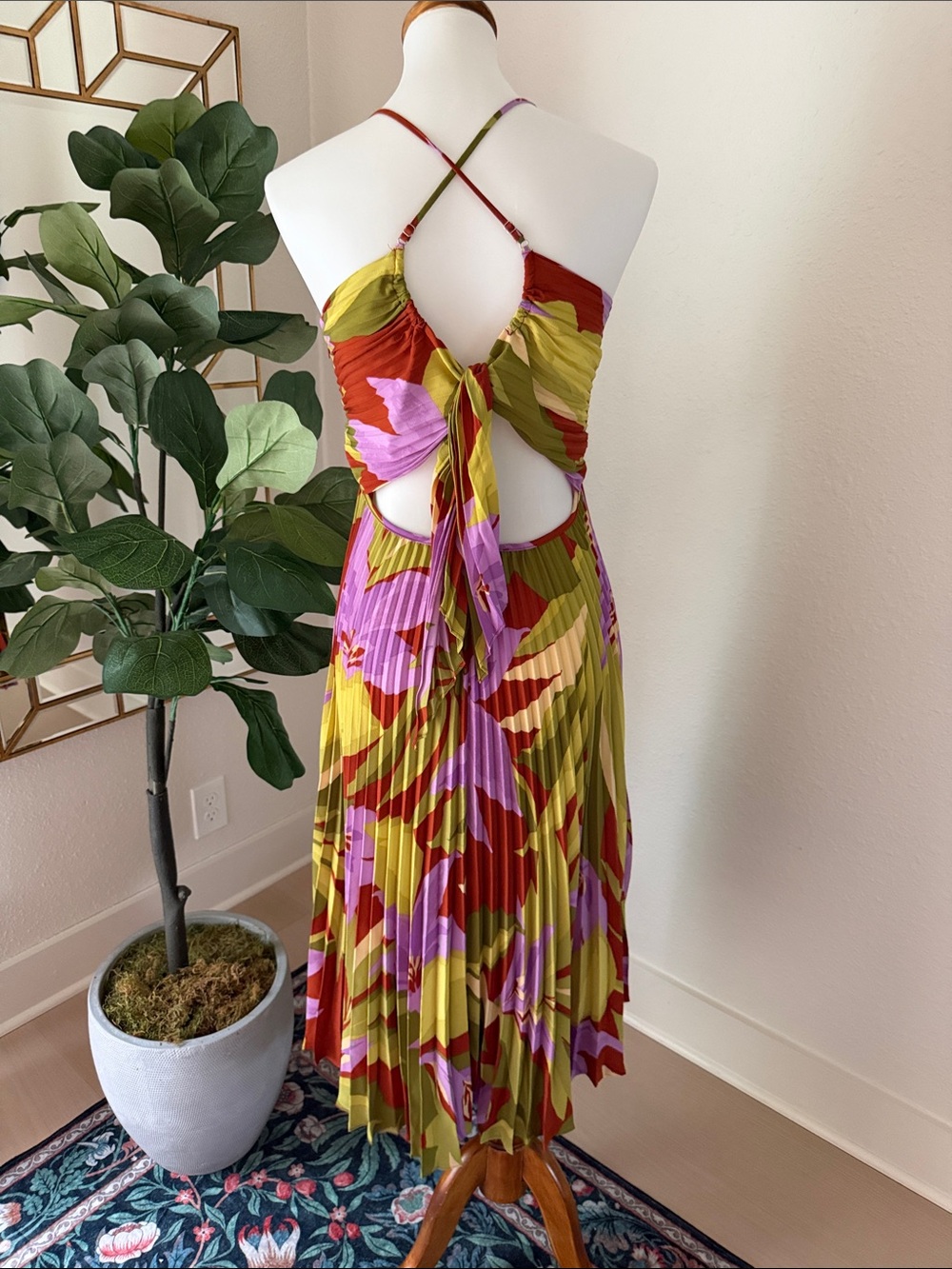 Astr Floral Pleated Spaghetti-Strap Mini Dress - Picture 5 of 7